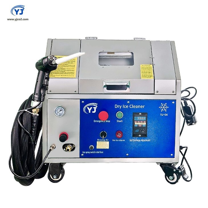 Průmyslový tryskací stroj suchým ledem